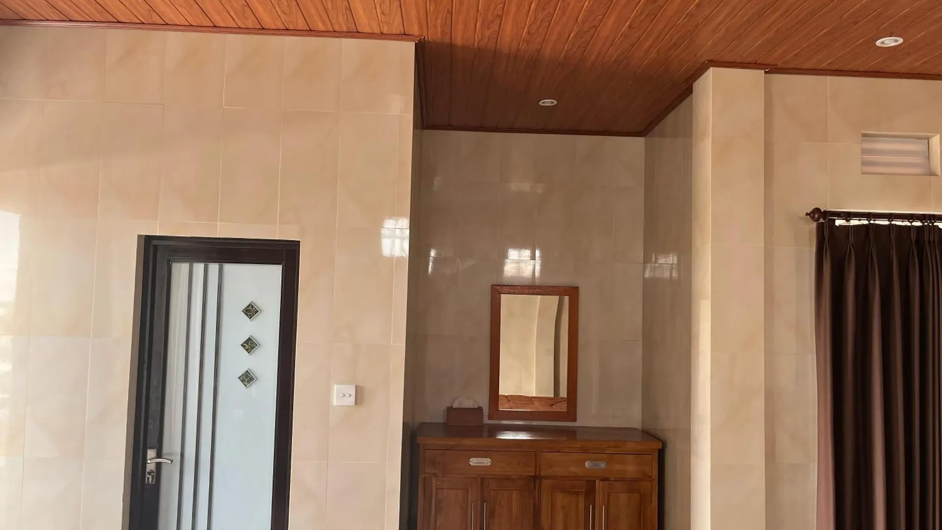 Homestay Ajirai House Apartment Ubud